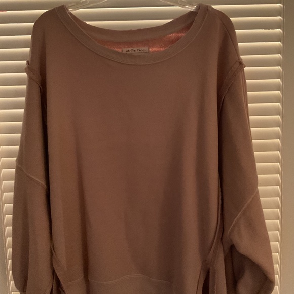 We The Free Camden Sweatshirt Tan Small NWOT - Picture 3 of 4